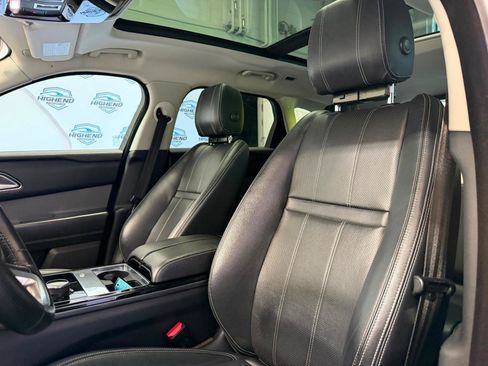 Used 2018 Land Rover Range Rover Velar S AWD/4WD image 18