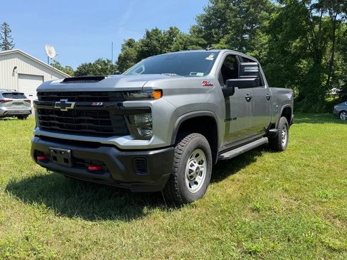 Used 2025 Chevrolet Silverado 2500 W/T w/ WT Convenience Package AWD/4WD image 3