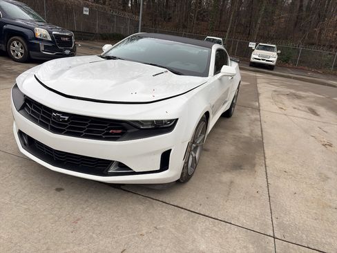 Used 2020 Chevrolet Camaro LT w/ RS Package image 2