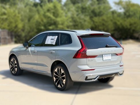 New 2026 Volvo XC60 T8 Plus w/ Protection Package Premier AWD/4WD image 5