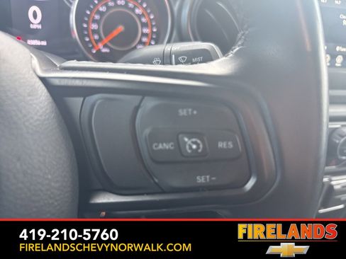 Used 2022 Jeep Gladiator Sport image 9