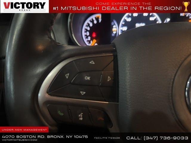 Used 2021 Jeep Grand Cherokee Laredo AWD/4WD image 38