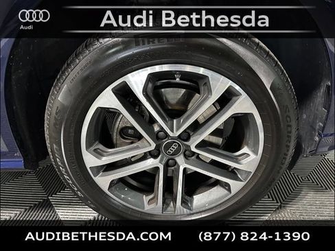 Certified 2025 Audi Q5 Premium w/ Convenience Package AWD/4WD image 9