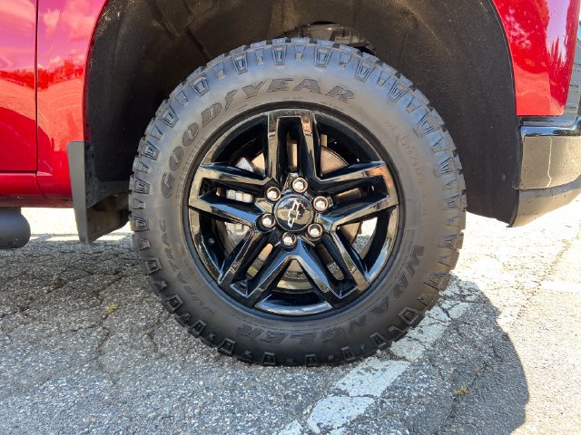 Used 2022 Chevrolet Silverado 1500 Custom Trail Boss w/ Safety Confidence Package AWD/4WD image 13