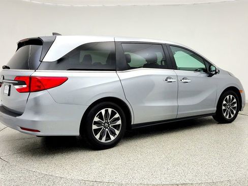 Used 2023 Honda Odyssey EX-L image 5