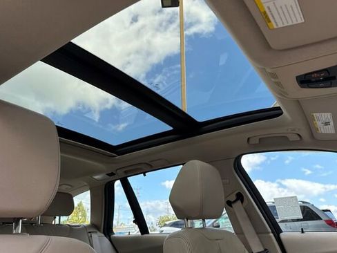 Used 2014 BMW 328i xDrive Wagon image 16