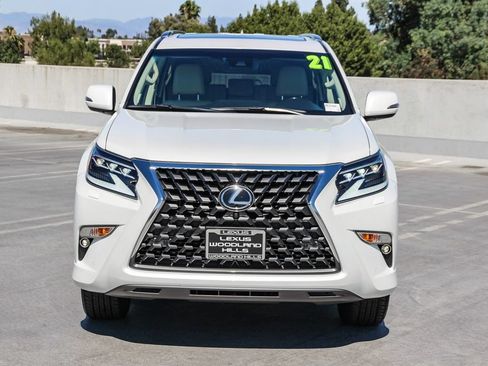 Used 2021 Lexus GX 460 Luxury w/ Off Road Package AWD/4WD image 2