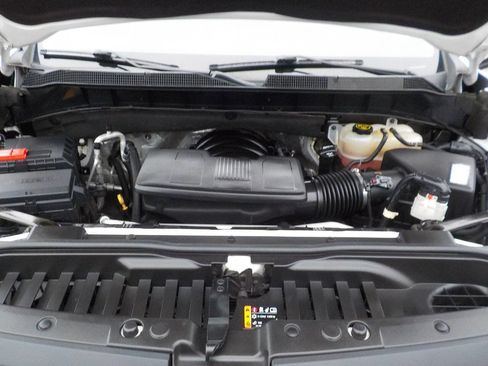 Used 2020 Chevrolet Silverado 1500 LT image 32