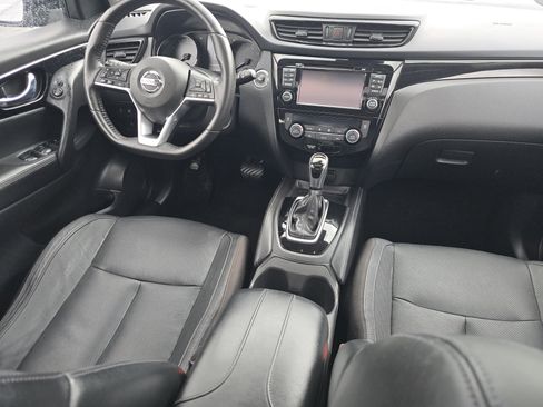 Used 2017 Nissan Rogue Sport SL w/ SL Premium Package AWD/4WD image 18