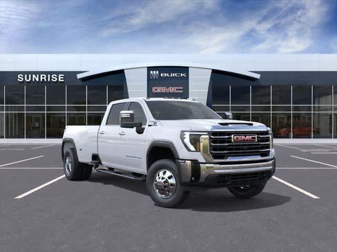 New 2026 GMC Sierra 3500 SLT w/ SLT Premium Package AWD/4WD image 2