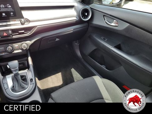 Used 2021 Kia Forte LXS FWD image 19