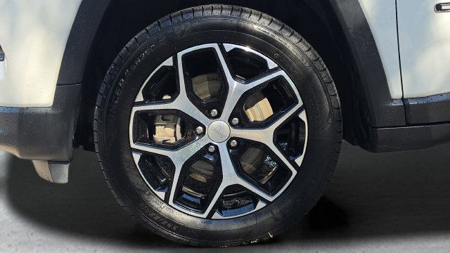 Used 2024 Jeep Compass Limited AWD/4WD image 45
