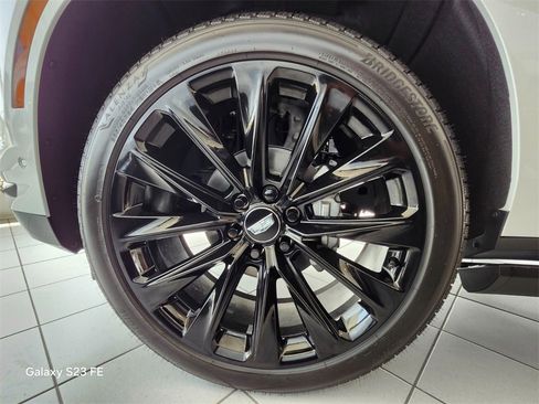 New 2025 Cadillac Escalade Sport Platinum w/ LPO, ONYX Package image 22