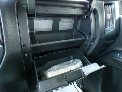 Used 2018 Chevrolet Silverado 1500 W/T w/ Trailering Package image 28