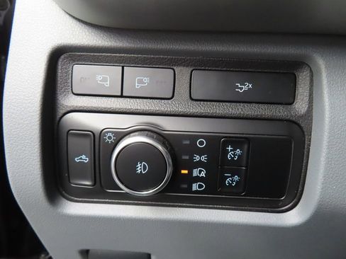 Used 2024 Ford F250 XLT w/ Black Appearance Package AWD/4WD image 49