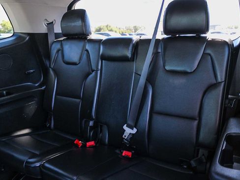 Used 2025 Kia Telluride S FWD image 19