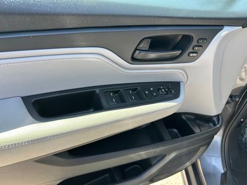 Used 2019 Honda Odyssey EX-L image 22