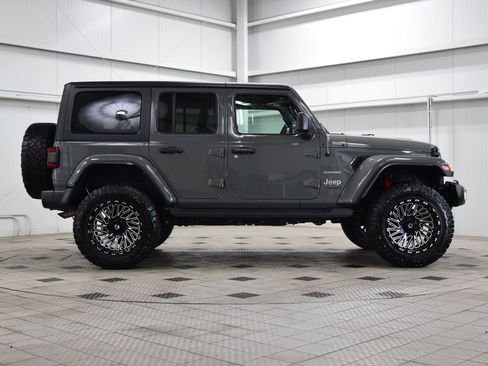 Used 2021 Jeep Wrangler Unlimited Sahara w/ Safety Group AWD/4WD image 9