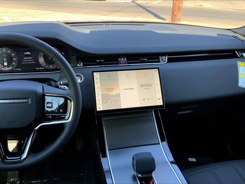 New 2026 Land Rover Range Rover Evoque S image 8