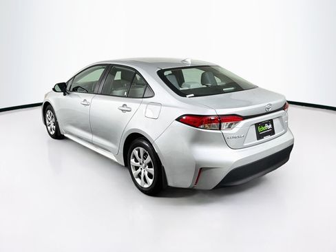 Used 2026 Toyota Corolla LE FWD image 5