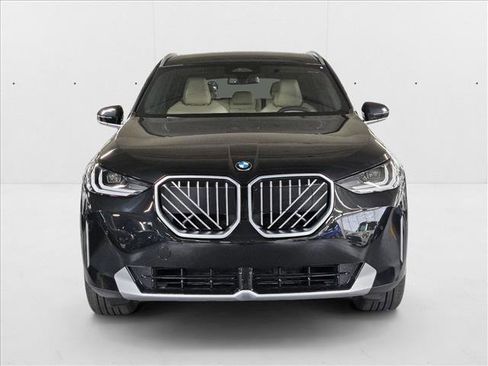 Used 2025 BMW X3 xDrive30i image 2