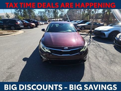 Used 2019 Kia Optima LX image 3