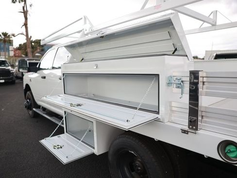 New 2026 RAM 3500 Tradesman AWD/4WD image 22