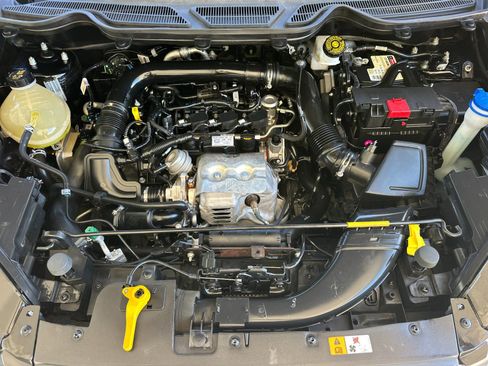 Used 2020 Ford EcoSport SE w/ SE Convenience Package image 34