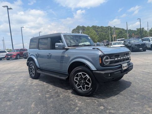 Certified 2025 Ford Bronco Outer Banks AWD/4WD image 2