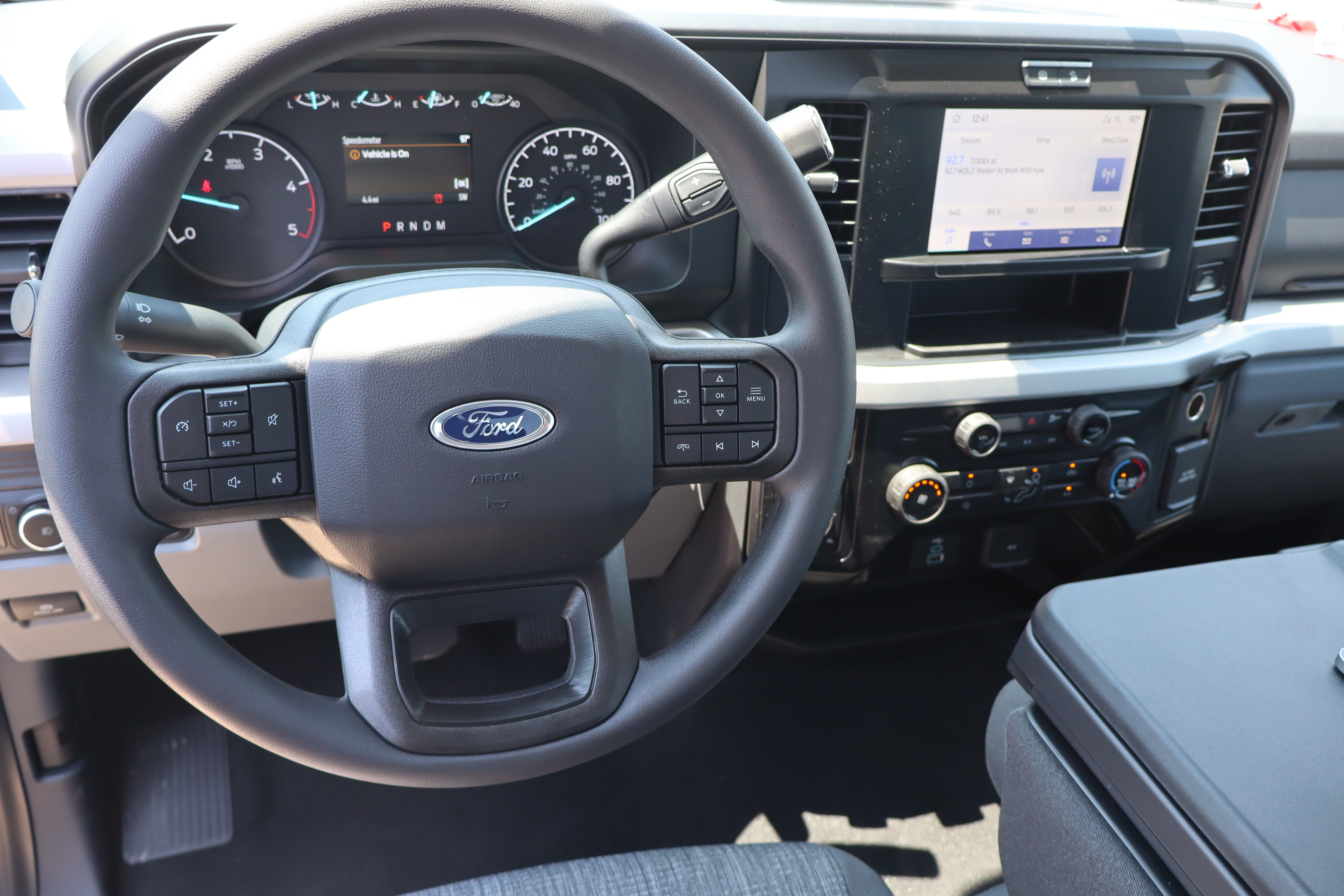 New 2026 Ford F350 XLT w/ FX4 Off-Road Package AWD/4WD image 11