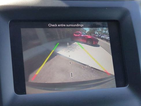Used 2019 Jeep Cherokee Latitude w/ Popular Appearance Group FWD image 22