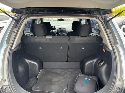 Used 2014 Nissan Leaf S w/ Charge Package FWD image 17