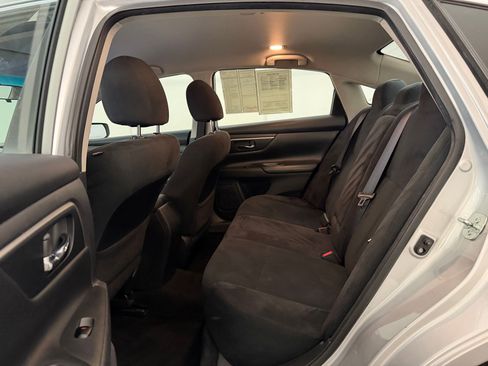 Used 2015 Nissan Altima 2.5 S w/ Power Driver Seat Package FWD image 15