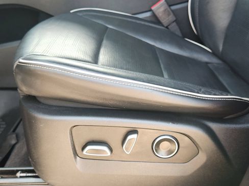 Used 2021 Cadillac Escalade Sport w/ LPO, ONYX Package AWD/4WD image 27