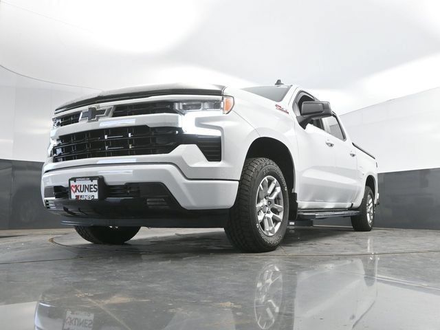 Used 2024 Chevrolet Silverado 1500 RST AWD/4WD image 47