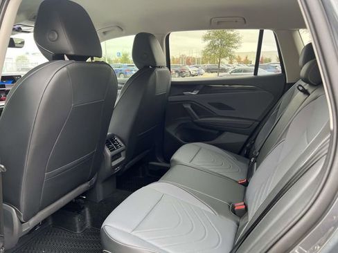 New 2026 Volkswagen Tiguan SE image 22