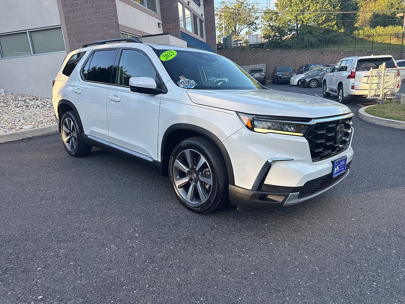 Used 2023 Honda Pilot Elite image 2