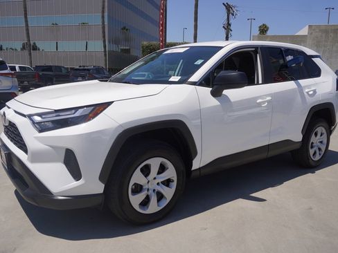 Used 2025 Toyota RAV4 LE FWD image 4