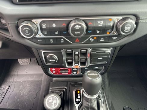 New 2026 Jeep Gladiator Rubicon image 25