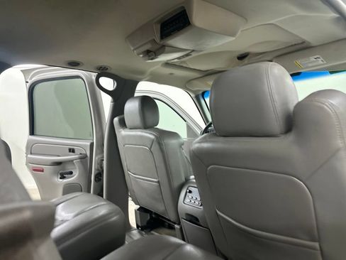 Used 2004 Chevrolet Tahoe Z71 w/ Z71 Preferred Equipment Group AWD/4WD image 21