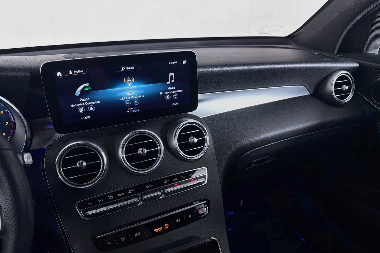 Used 2022 Mercedes-Benz GLC 300 4MATIC image 22