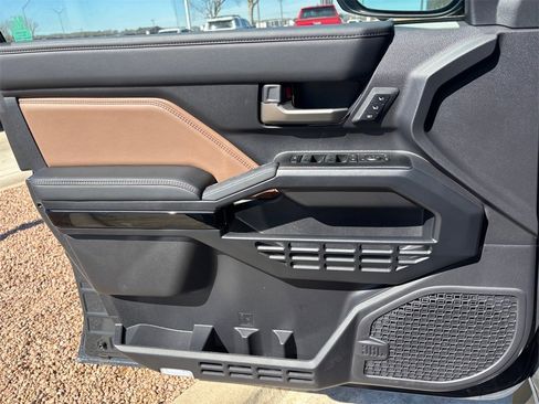 New 2025 Toyota 4Runner Limited image 20