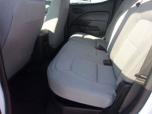 Used 2016 GMC Canyon 2WD Crew Cab w/ Convenience Package image 11