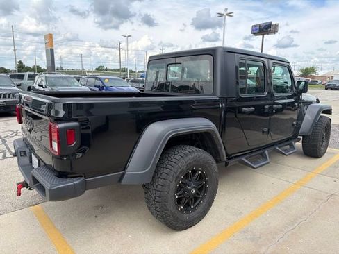 Used 2023 Jeep Gladiator Sport AWD/4WD image 6
