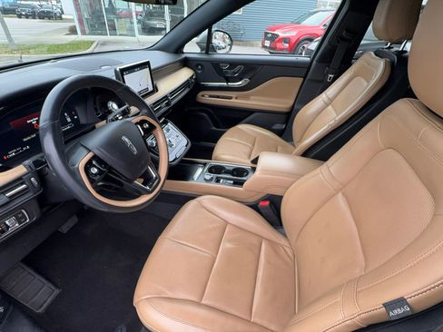 Used 2021 Lincoln Corsair Reserve image 16