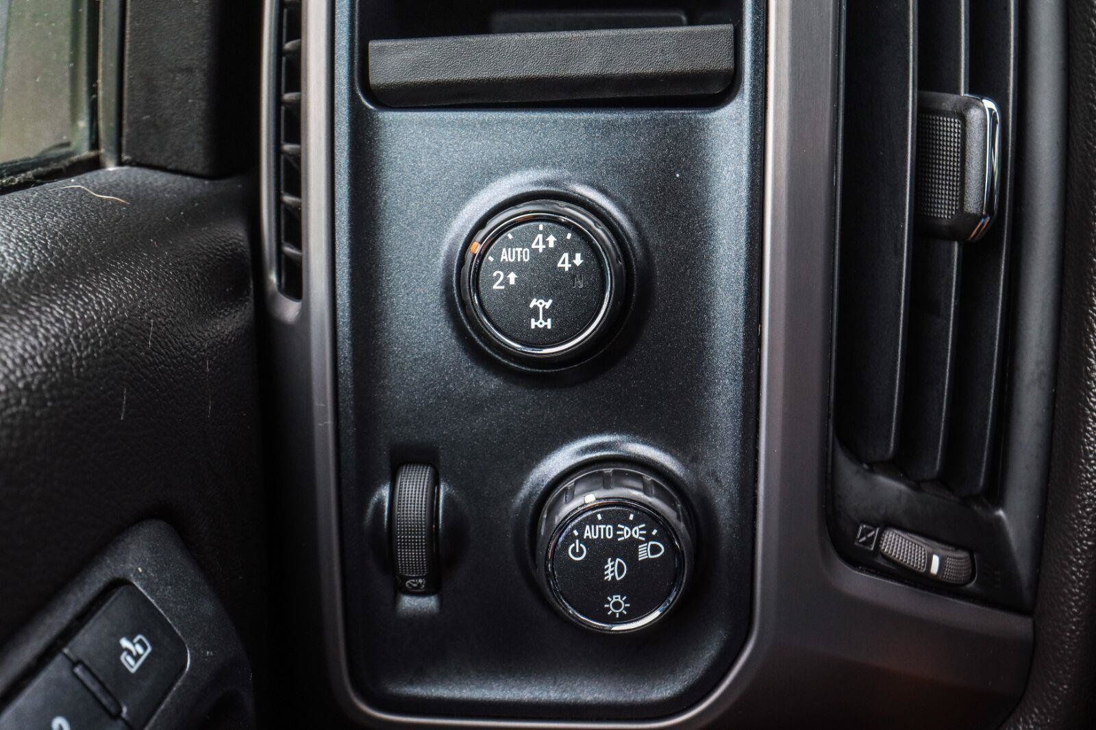 Used 2014 GMC Sierra 1500 SLT w/ All-Terrain Package AWD/4WD image 33