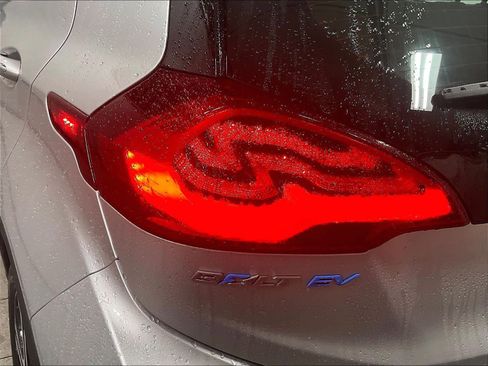 Used 2017 Chevrolet Bolt Premier w/ Driver Confidence II Package image 33