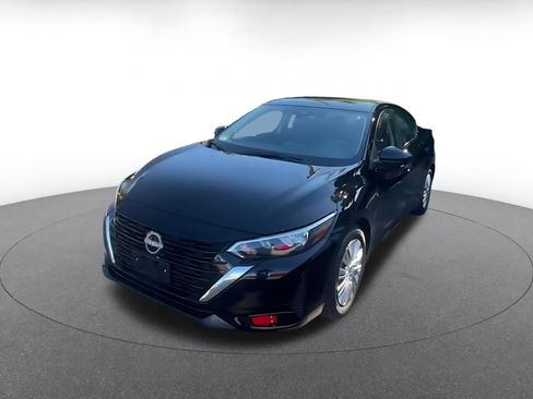 Used 2025 Nissan Sentra S FWD image 6