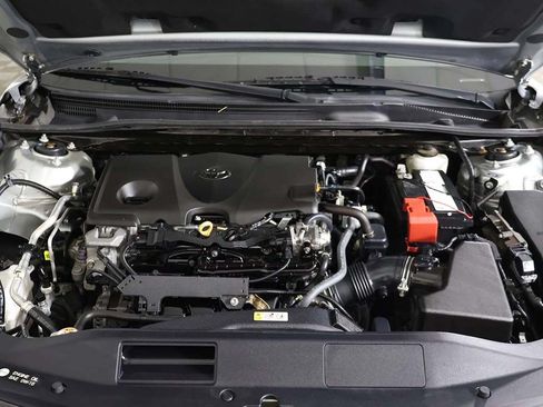 Used 2022 Toyota Camry SE FWD image 16