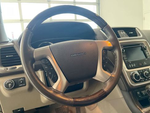 Used 2015 GMC Acadia Denali image 14